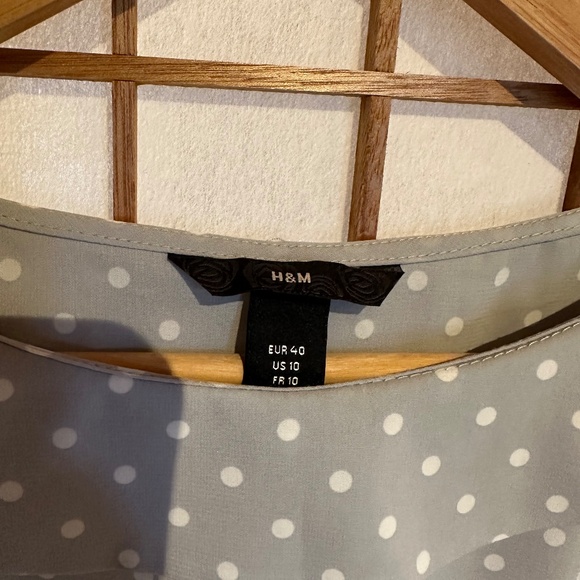 H&M polkadot blouse - Picture 3 of 7